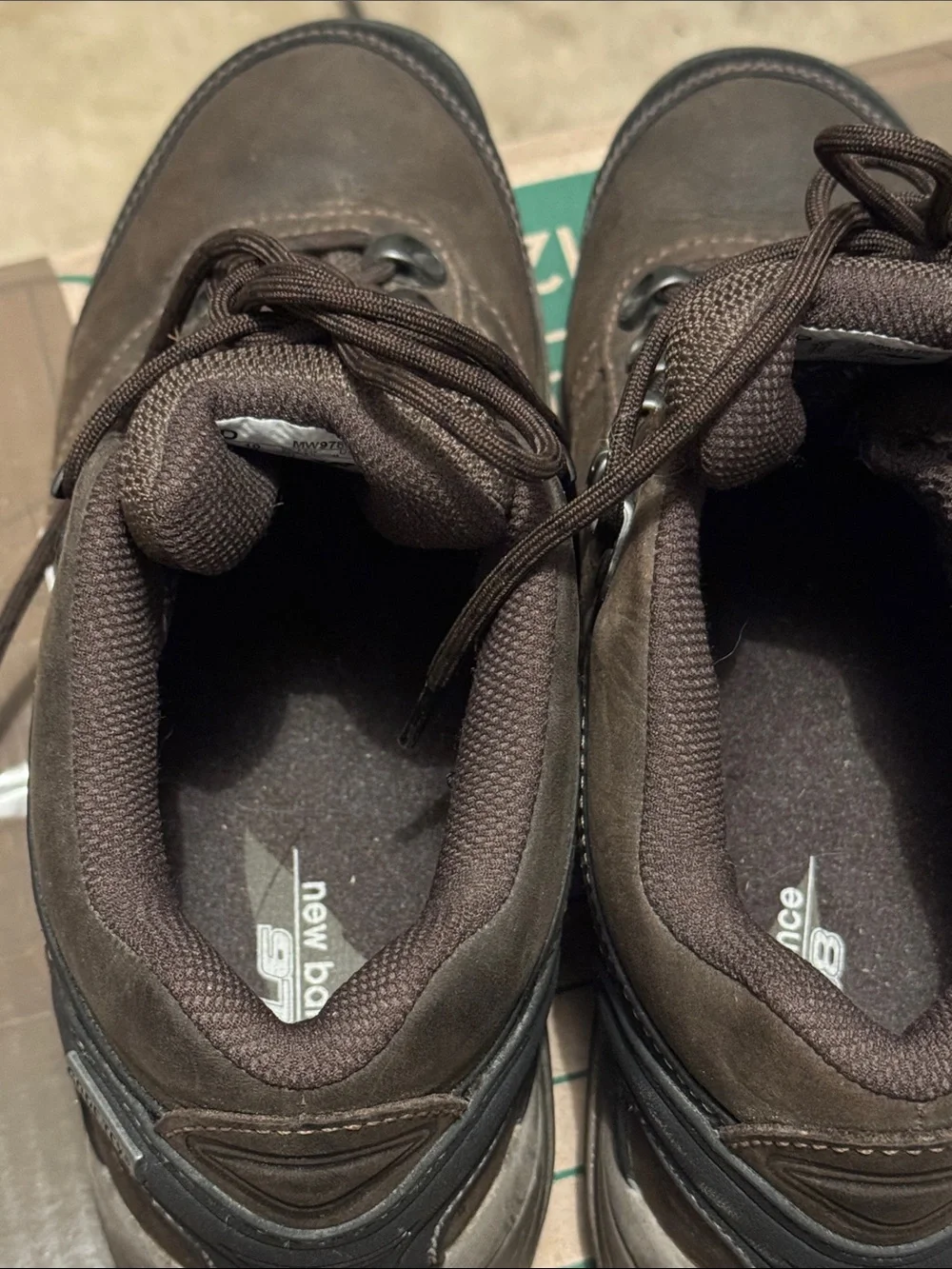 New Balance 978 Gore-Tex Men's Brown Lace-Up Waterproof Hiking Boots size 10